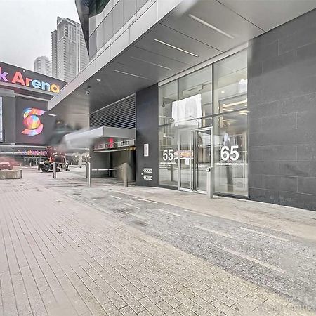 Prime Location - Stunning 2-Bdrm Condo Торонто Екстериор снимка